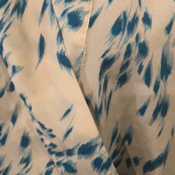 ❤️ 2/$20 Banana Republic SOLD - Picture 3 of 7